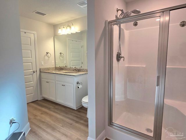12139 Emerald Heights Ln, Pensacola, FL 32506