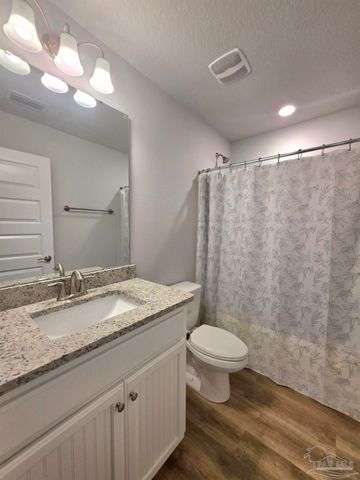 12139 Emerald Heights Ln, Pensacola, FL 32506