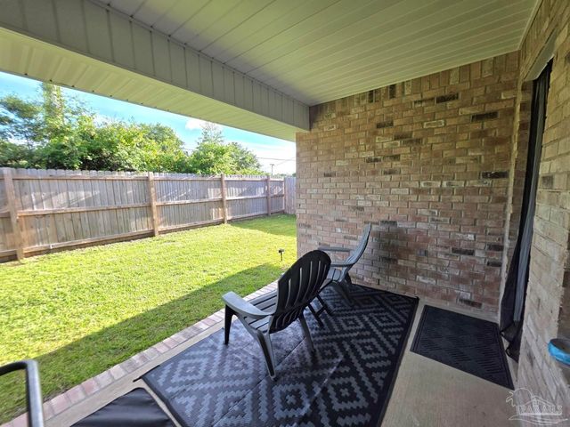 12139 Emerald Heights Ln, Pensacola, FL 32506