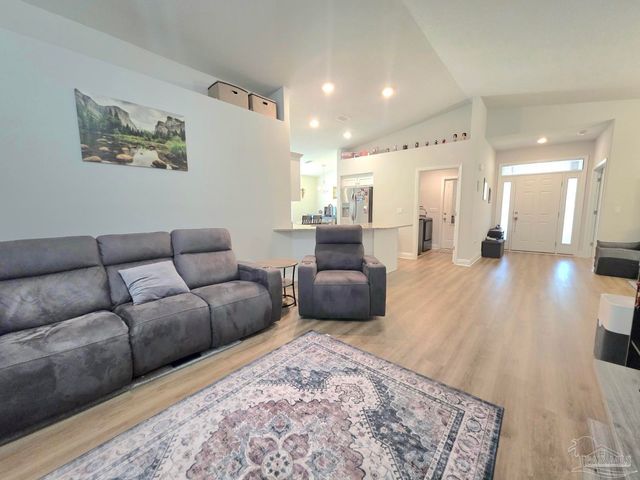 12139 Emerald Heights Ln, Pensacola, FL 32506