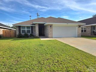 12139 Emerald Heights Ln, Pensacola, FL 32506