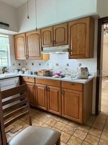 605 COURTNEY DRIVE, Tampa, FL 33617