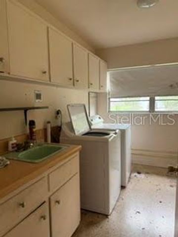 605 COURTNEY DRIVE, Tampa, FL 33617