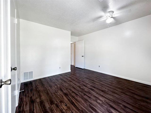 9270 Theysen Drive, Houston, TX 77080