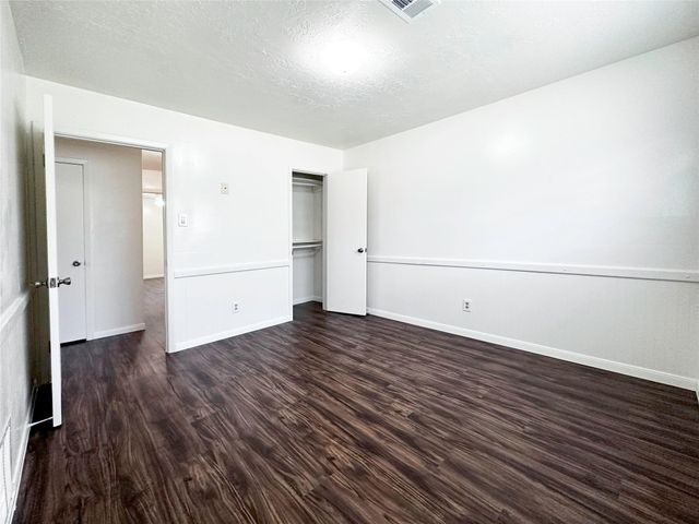 9270 Theysen Drive, Houston, TX 77080
