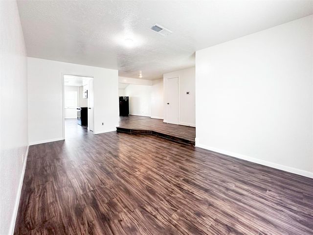 9270 Theysen Drive, Houston, TX 77080