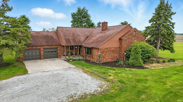 2090 S Warren Road, Huntington, IN 46750