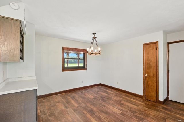 2090 S Warren Road, Huntington, IN 46750