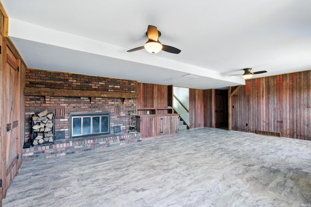 2090 S Warren Road, Huntington, IN 46750