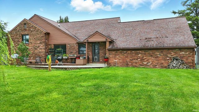 2090 S Warren Road, Huntington, IN 46750