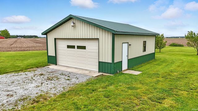 2090 S Warren Road, Huntington, IN 46750