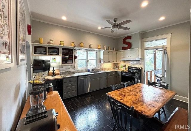 621 Locust Street, Mount Vernon, IN 47620