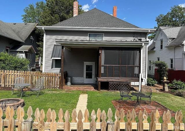 621 Locust Street, Mount Vernon, IN 47620