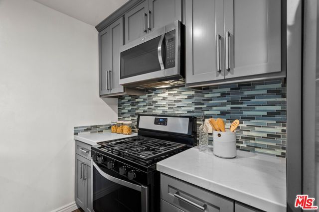 2700 Cahuenga Boulevard 3104, Los Angeles, CA 90068