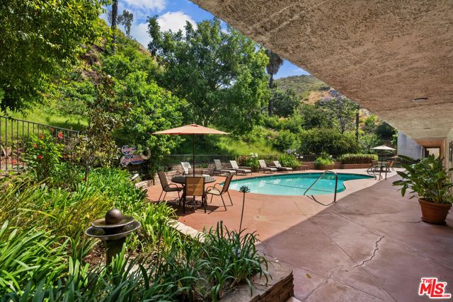 2700 Cahuenga Boulevard 3104, Los Angeles, CA 90068