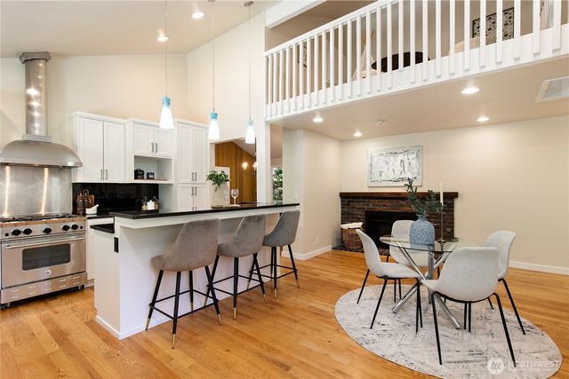 7235 87th Avenue SE, Mercer Island, WA 98040
