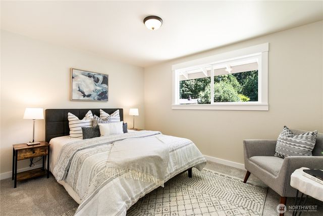 7235 87th Avenue SE, Mercer Island, WA 98040
