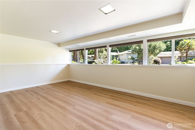 7235 87th Avenue SE, Mercer Island, WA 98040