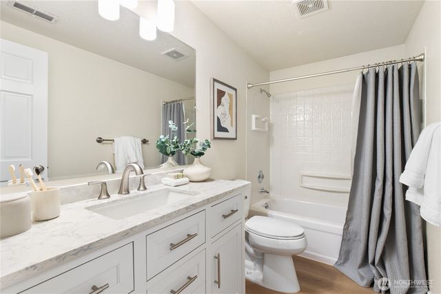 7235 87th Avenue SE, Mercer Island, WA 98040