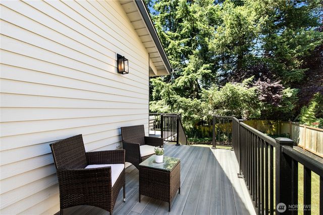 7235 87th Avenue SE, Mercer Island, WA 98040