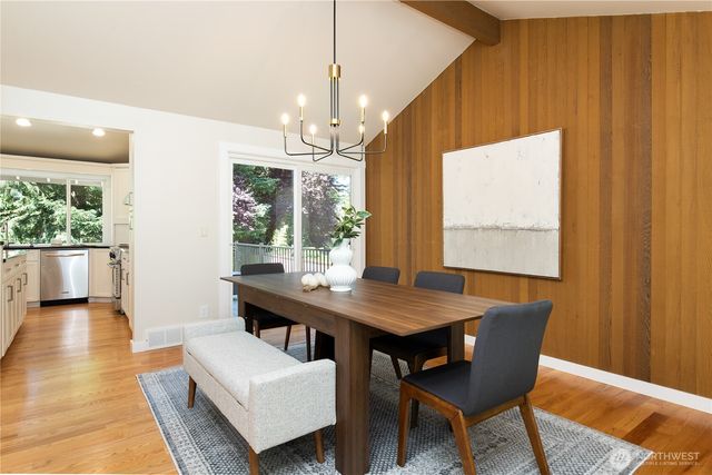 7235 87th Avenue SE, Mercer Island, WA 98040