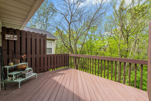 1223 33rd Avenue Circle, Silvis, IL 61282