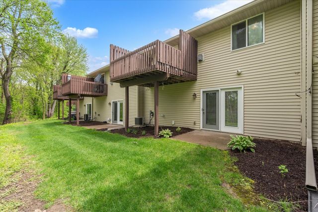 1223 33rd Avenue Circle, Silvis, IL 61282