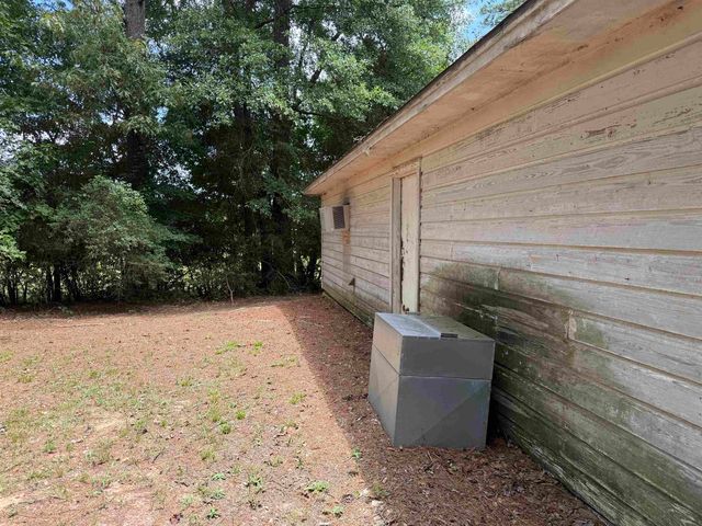 297 CR 3222, De Berry, TX 75863