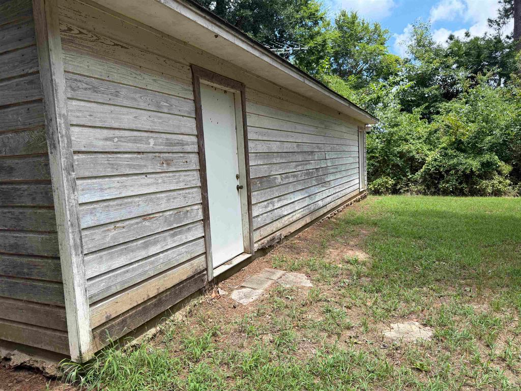 297 CR 3222, De Berry, TX 75863
