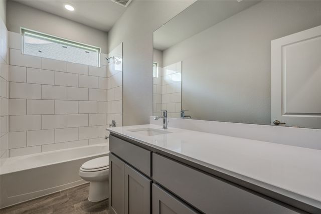 5231 Meadow Lane, Krum, TX 76249