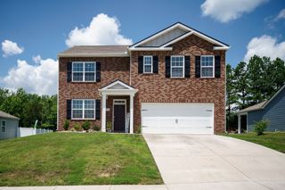 124 Nunally Dr, Baxter, TN 38544