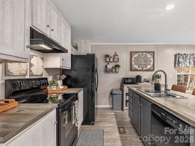 14400 Cruso Road, Canton, NC 28716