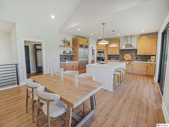9355 S 86th Street, Lincoln, NE 68526