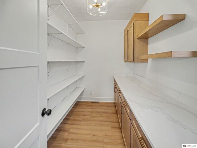 9355 S 86th Street, Lincoln, NE 68526