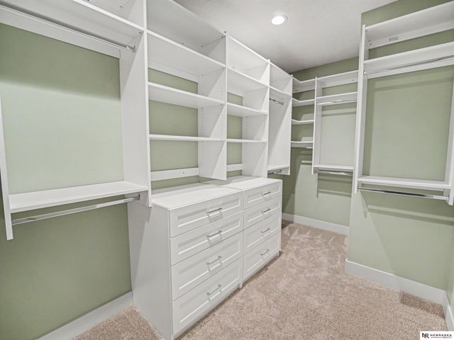 9355 S 86th Street, Lincoln, NE 68526