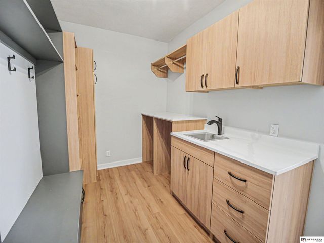 9355 S 86th Street, Lincoln, NE 68526