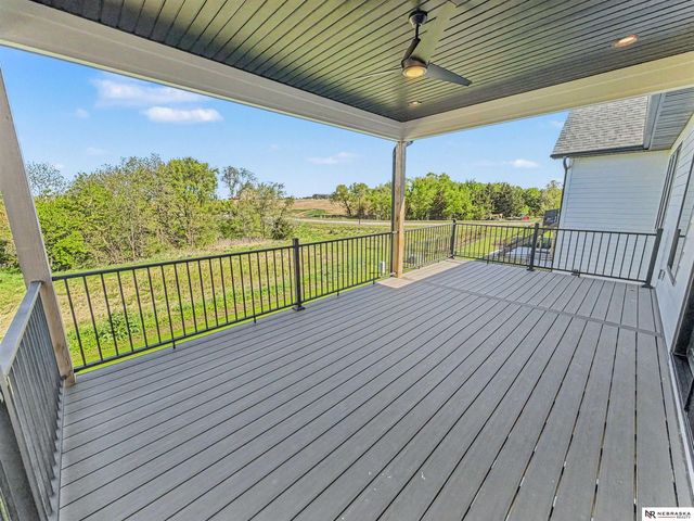 9355 S 86th Street, Lincoln, NE 68526