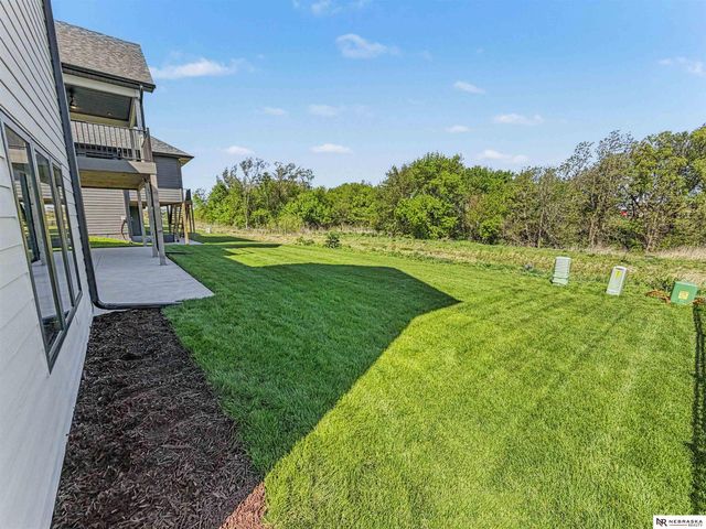9355 S 86th Street, Lincoln, NE 68526