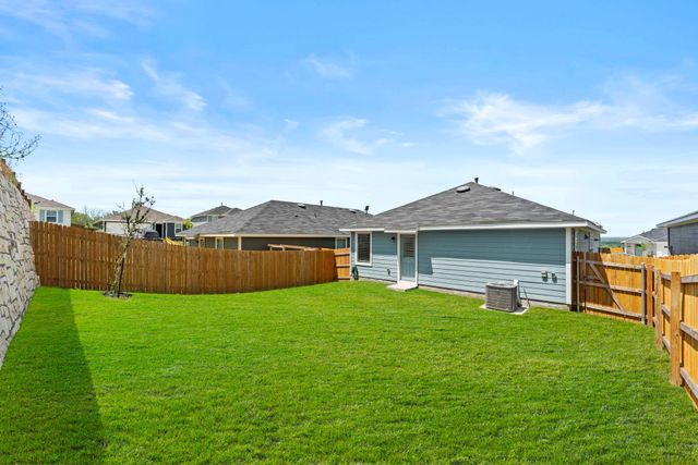 118 Schuenemann WAY, Uhland, TX 78640