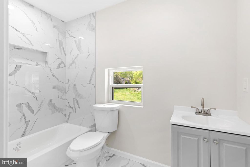 Image 15 of property listing at 5311 BROWNS PL, Indian Head, MD 20640