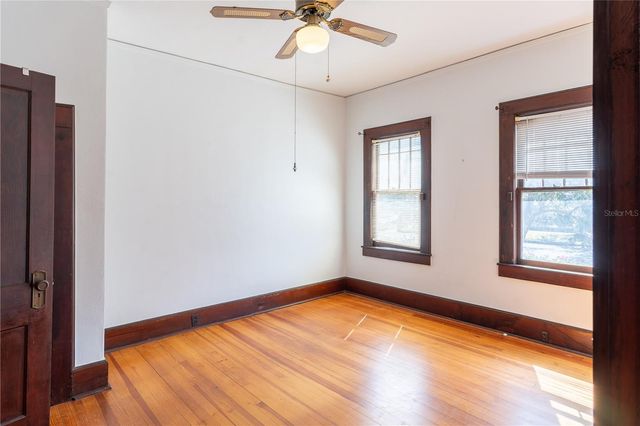 1106 NE 4TH STREET, Gainesville, FL 32601