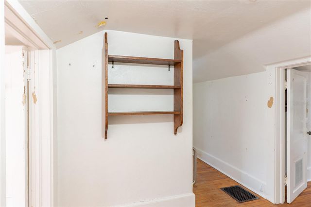 1106 NE 4TH STREET, Gainesville, FL 32601