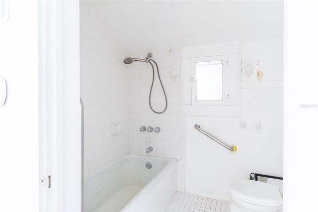 1106 NE 4TH STREET, Gainesville, FL 32601