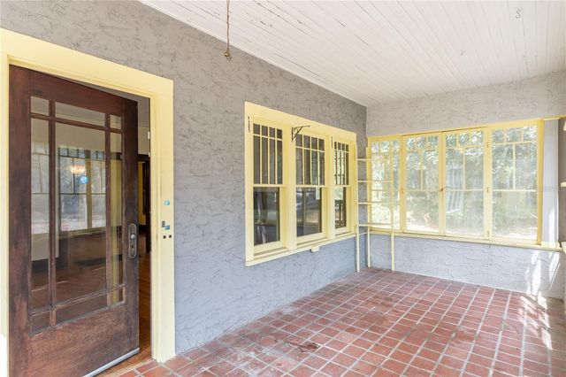 1106 NE 4TH STREET, Gainesville, FL 32601