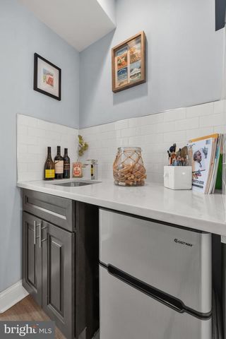 1227 LATONA ST, Philadelphia, PA 19147