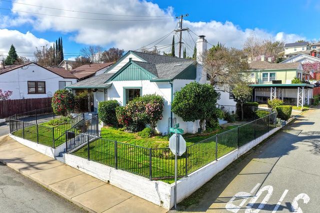 245 Walnut St, Jackson, CA 95642