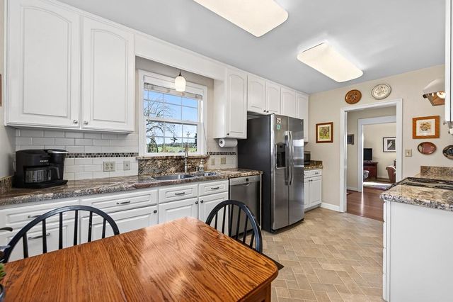 245 Walnut St, Jackson, CA 95642