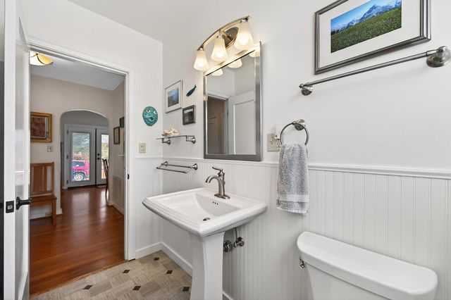 245 Walnut St, Jackson, CA 95642