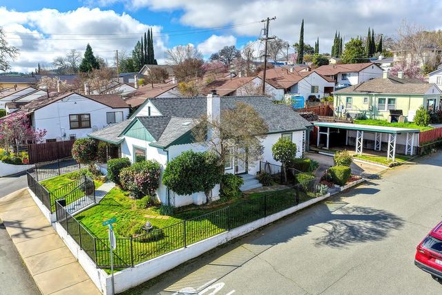 245 Walnut St, Jackson, CA 95642