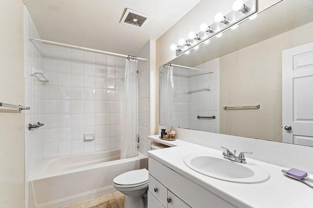 616 Clearwater Park Road 1206, West Palm Beach, FL 33401